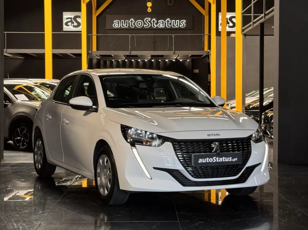Peugeot 208 2021 - 13990 EUR, 67500 km - AUTO.MOTO.pt - 67500km - foto 1 de 23