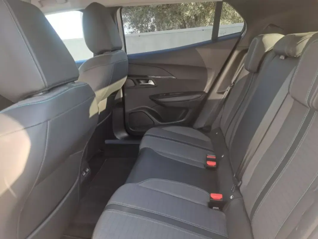 Peugeot 2008 2021 - 18500 EUR, 139000 km - AUTO.MOTO.pt - 139000km - foto 11 de 14