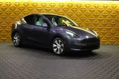 Tesla Model Y 2021 - 32240 EUR, 132000 km - AUTO.MOTO.pt - 132000km - foto 5 de 38