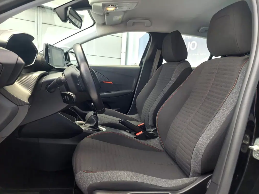 Peugeot 208 2020 - 17900 EUR, 94355 km - AUTO.MOTO.pt - 94355km - foto 22 de 23