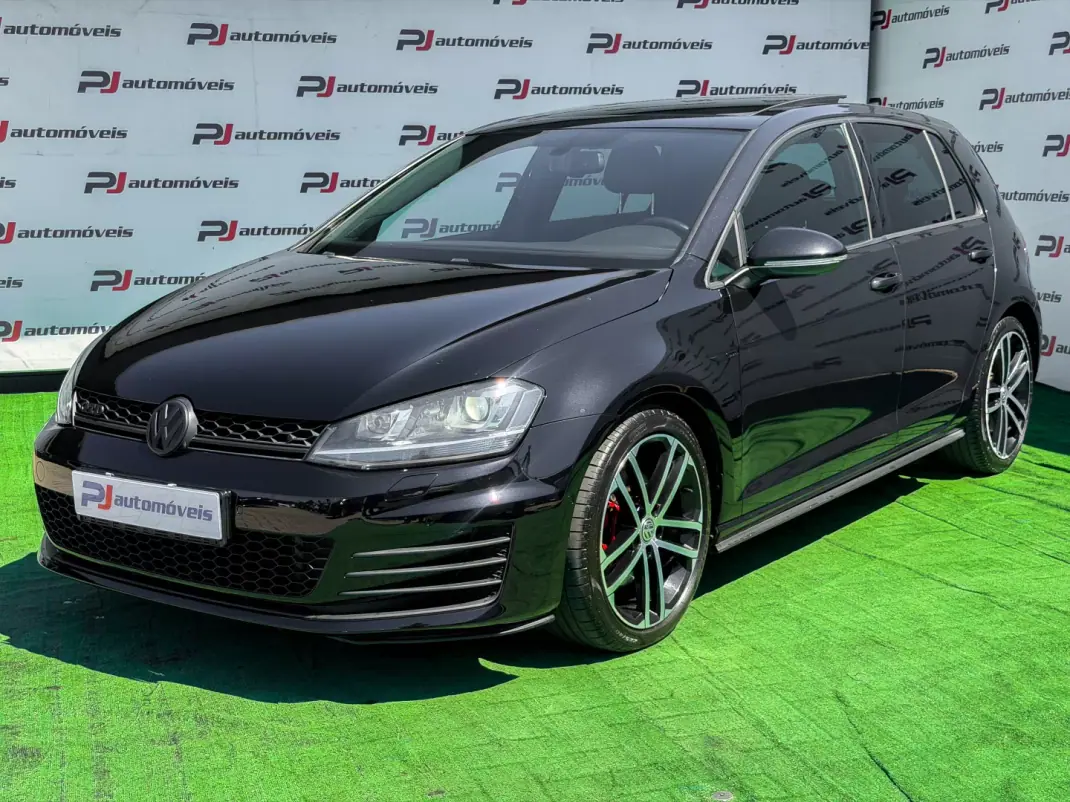 Volkswagen Golf 2016 - 19990 EUR, 144987 km - AUTO.MOTO.pt - 144987km - foto 1 de 26