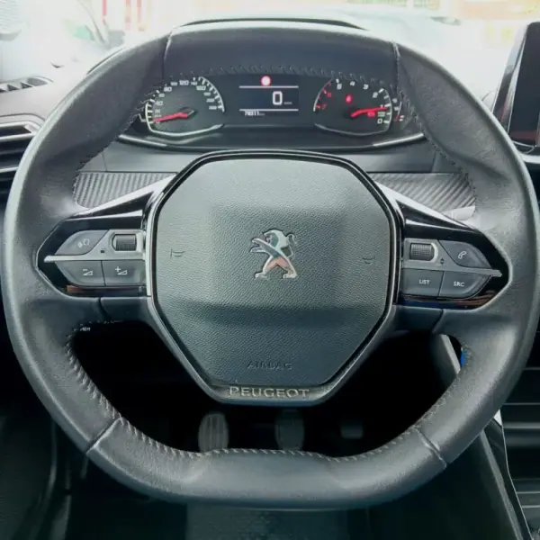 Peugeot 2008 2022 - 19990 EUR, 78299 km - AUTO.MOTO.pt - 78299km - foto 14 de 28