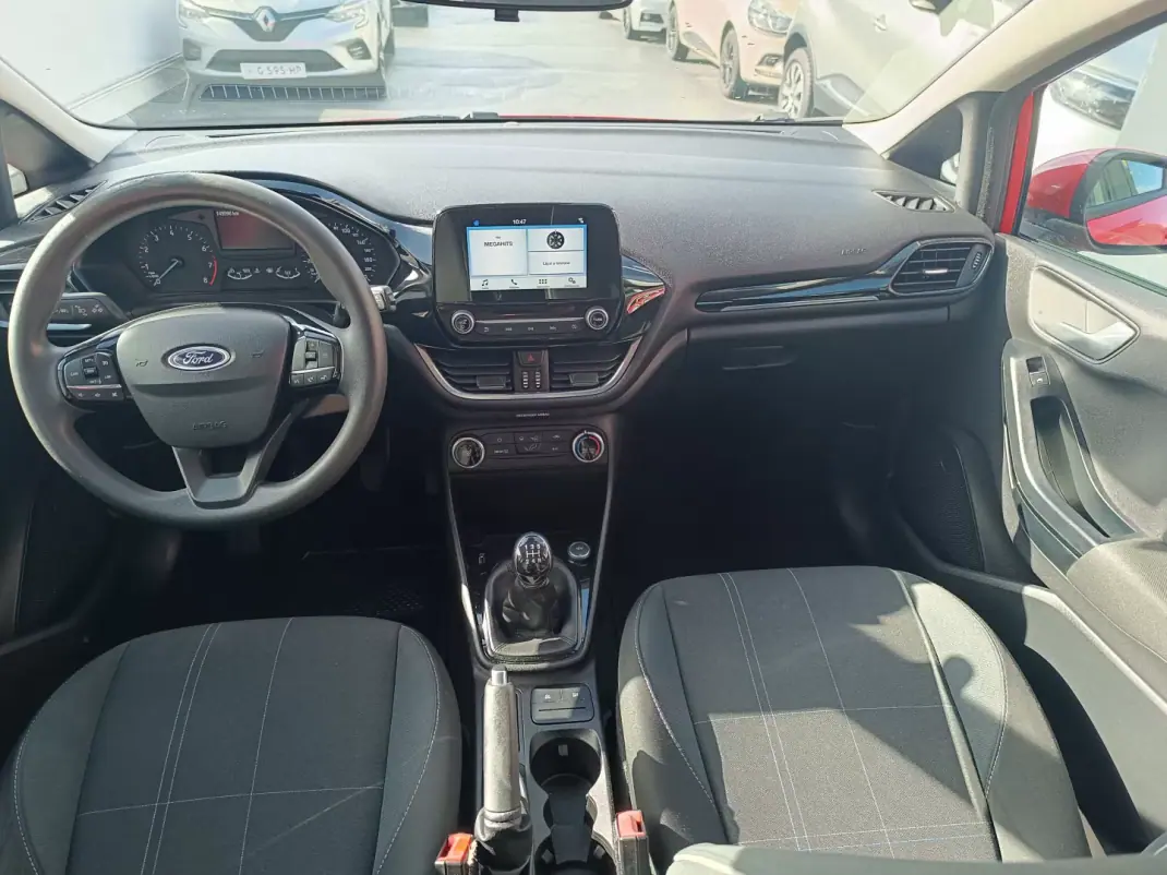 Ford Fiesta 2018 - 9900 EUR, 149596 km - AUTO.MOTO.pt - 149596km - foto 21 de 28