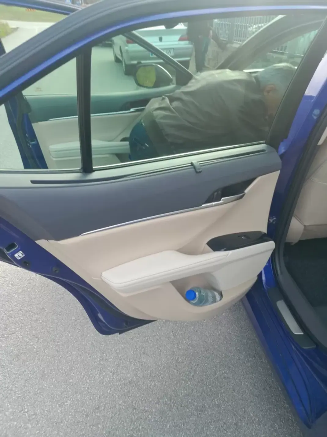 Toyota Camry 2019 - 34930 EUR, 42103 km - AUTO.MOTO.pt - 42103km - foto 8 de 11