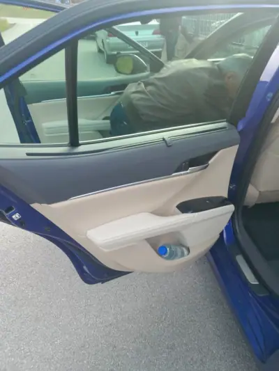 Toyota Camry 2019 - 34930 EUR, 42103 km - AUTO.MOTO.pt - 42103km - foto 8 de 11