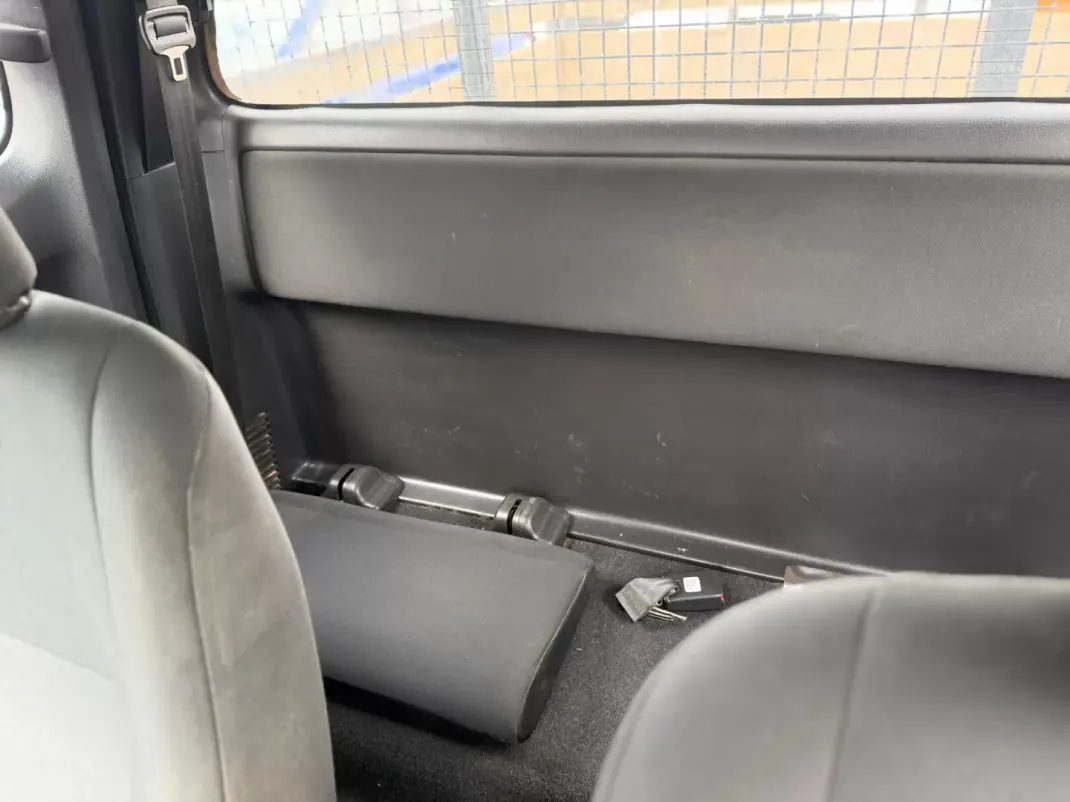 Isuzu 2018 - 18900 EUR, 83988 km - AUTO.MOTO.pt - 83988km - foto 15 de 15