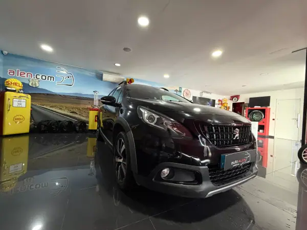 Peugeot 2008 2018 - 16750 EUR, 88000 km - AUTO.MOTO.pt - 88000km - foto 8 de 20
