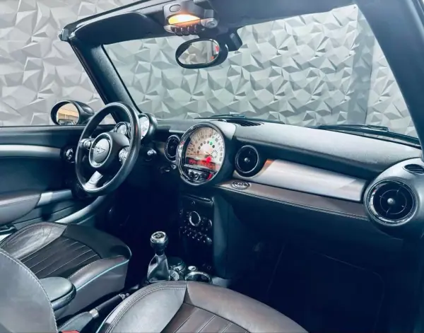 MINI Cooper 2014 - 15990 EUR, 120443 km - AUTO.MOTO.pt - 120443km - foto 44 de 59