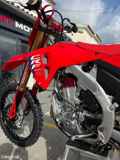 Honda CRF® 450RWE 2026 - 14200 EUR, 11 km - AUTO.MOTO.pt - 11km - foto 4 de 7