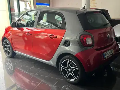 Smart ForFour 2015 - 14500 EUR, 31522 km - 31522km - foto 4 de 8