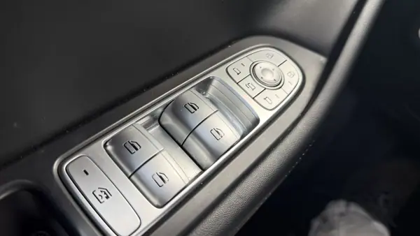 2024 - 24800 EUR, 33787 km - AUTO.MOTO.pt - 33787km - foto 18 de 33