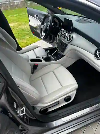 Mercedes-Benz CLA 180 2015 - 13500 EUR, 173000 km - 173000km - foto 4 de 5