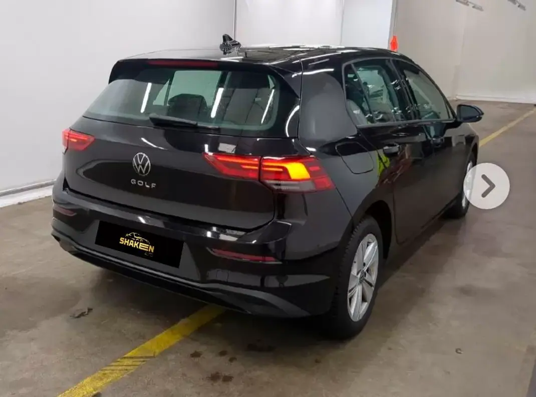 Volkswagen Golf 2022 - 27750 EUR, 130144 km - AUTO.MOTO.pt - 130144km - foto 4 de 10