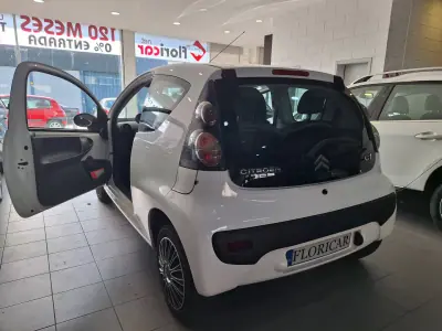 Citroën C1 2010 - 4900 EUR, 110980 km - 110980km - foto 3 de 14