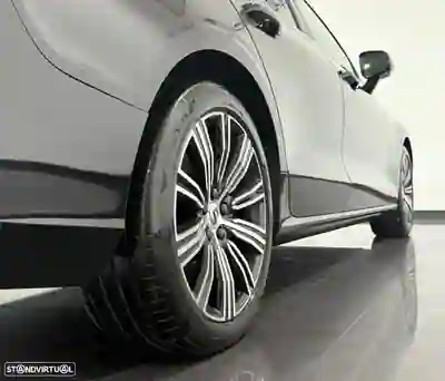 Volvo V60 2021 - 25990 EUR, 82125 km - AUTO.MOTO.pt - 82125km - foto 48 de 51