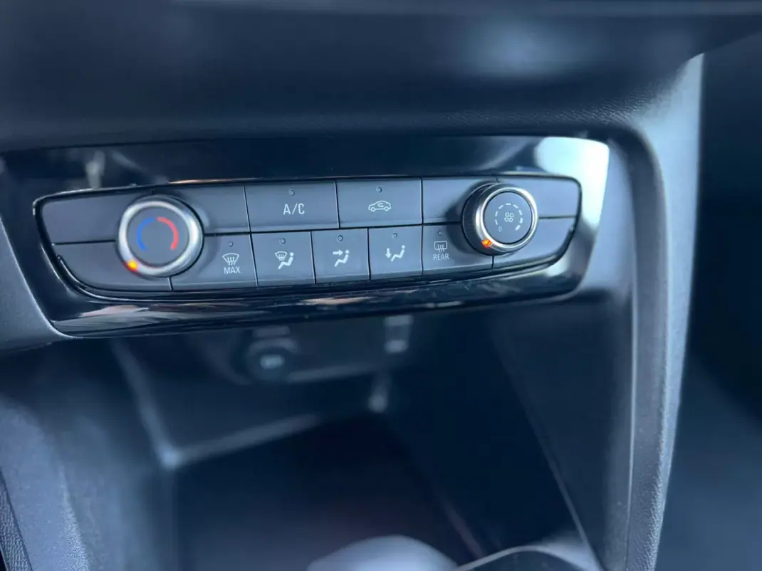 Opel Corsa 2025 - 17900 EUR, 26154 km - AUTO.MOTO.pt - 26154km - foto 18 de 19