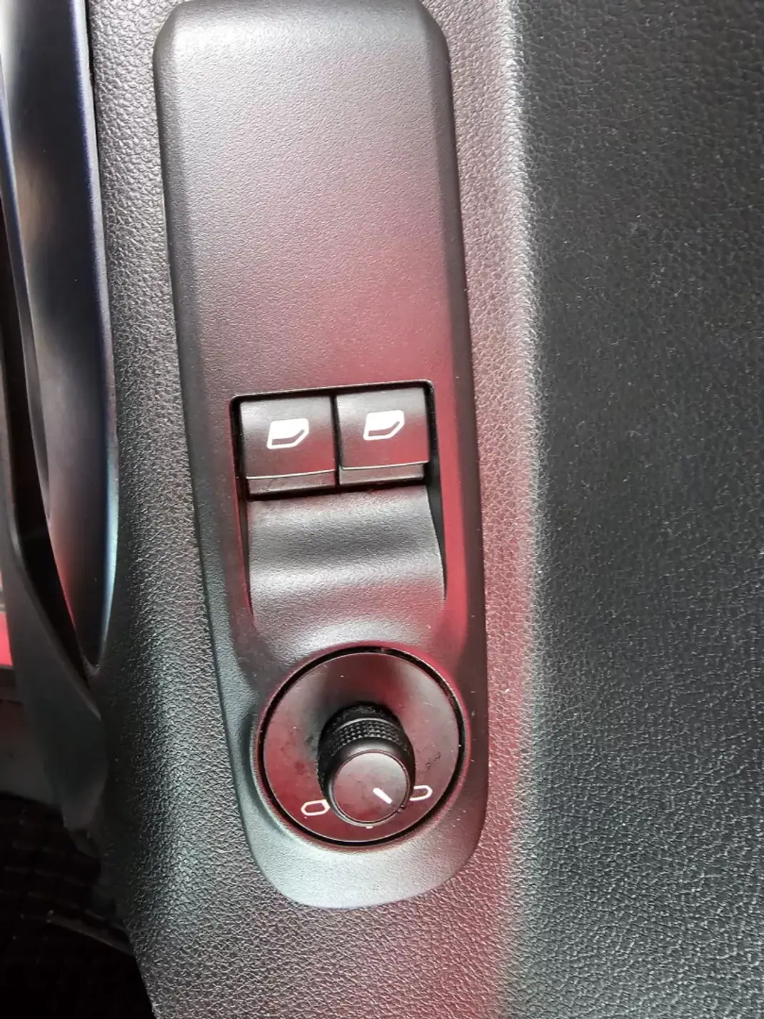 Peugeot Rifter 2021 - 17999 EUR, 83000 km - AUTO.MOTO.pt - 83000km - foto 6 de 21