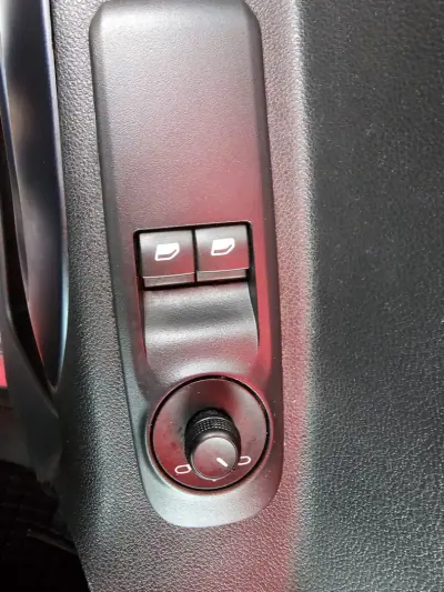 Peugeot Rifter 2021 - 17999 EUR, 83000 km - AUTO.MOTO.pt - 83000km - foto 6 de 21