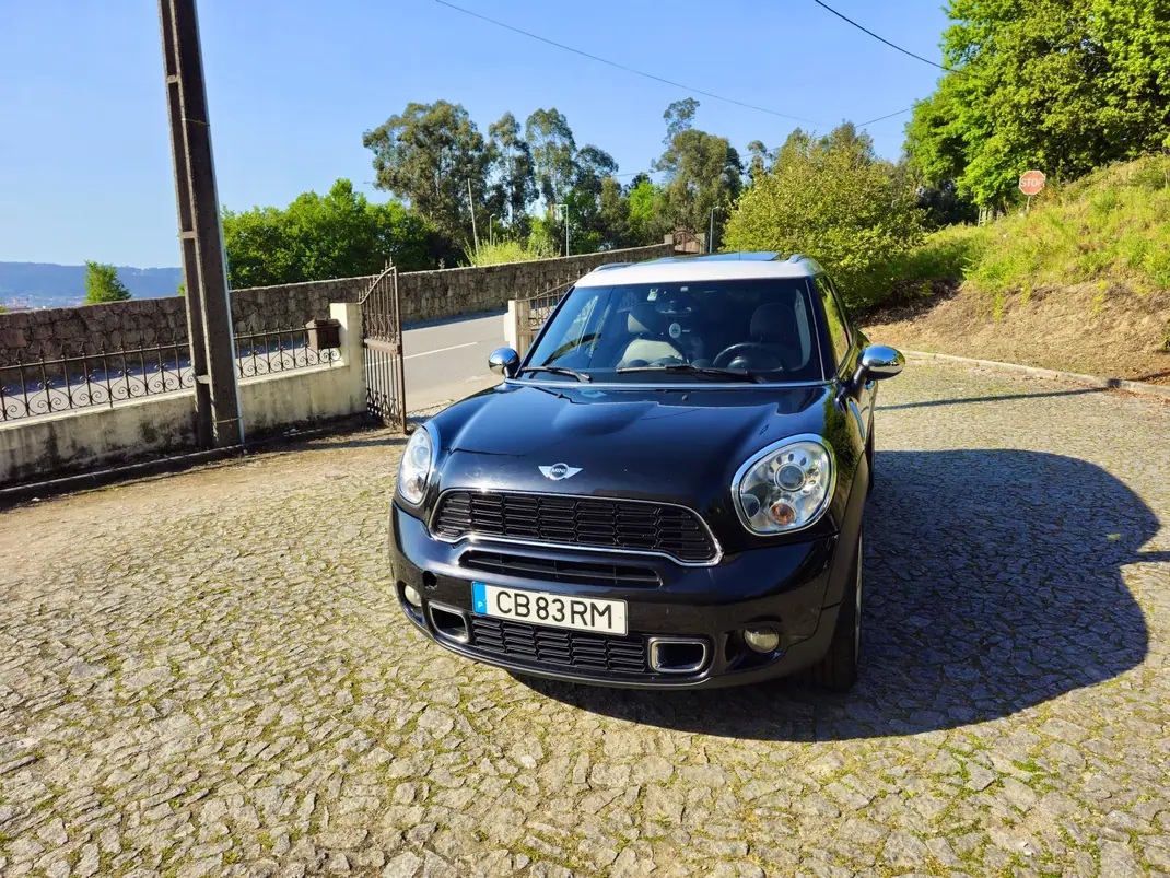 MINI Countryman 2011 - 13500 EUR, 211000 km - AUTO.MOTO.pt - 211000km - foto 1 de 14