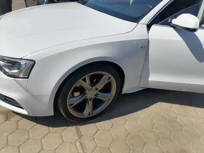 Audi A5 2017 - 26900 EUR, 148111 km - AUTO.MOTO.pt - 148111km - foto 6 de 17