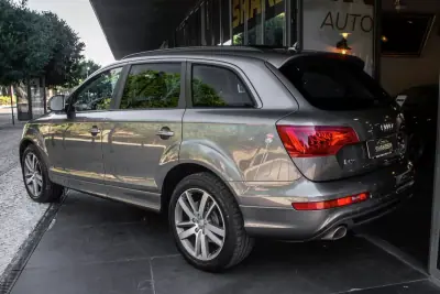 Audi Q7 2014 - 19990 EUR, 245667 km - foto 3 de 44