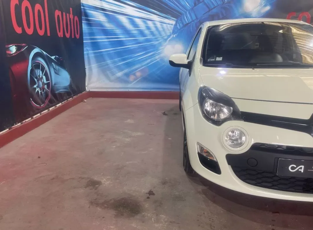 Renault Twingo 2012 - 6499 EUR, 72000 km - AUTO.MOTO.pt - 72000km - foto 10 de 26