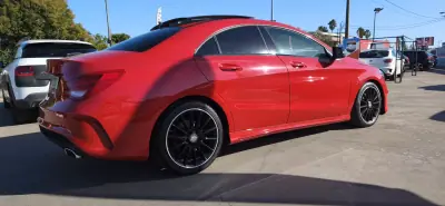 Mercedes-Benz CLA 220 2016 — foto 5 de 13
