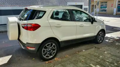 Ford EcoSport 2014 - 11500 EUR, 137000 km - AUTO.MOTO.pt - 137000km - foto 4 de 20