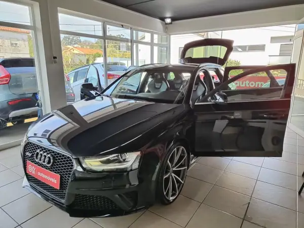 Audi RS4 Avant 2013 - 45900 EUR, 113000 km - AUTO.MOTO.pt - 113000km - foto 18 de 45