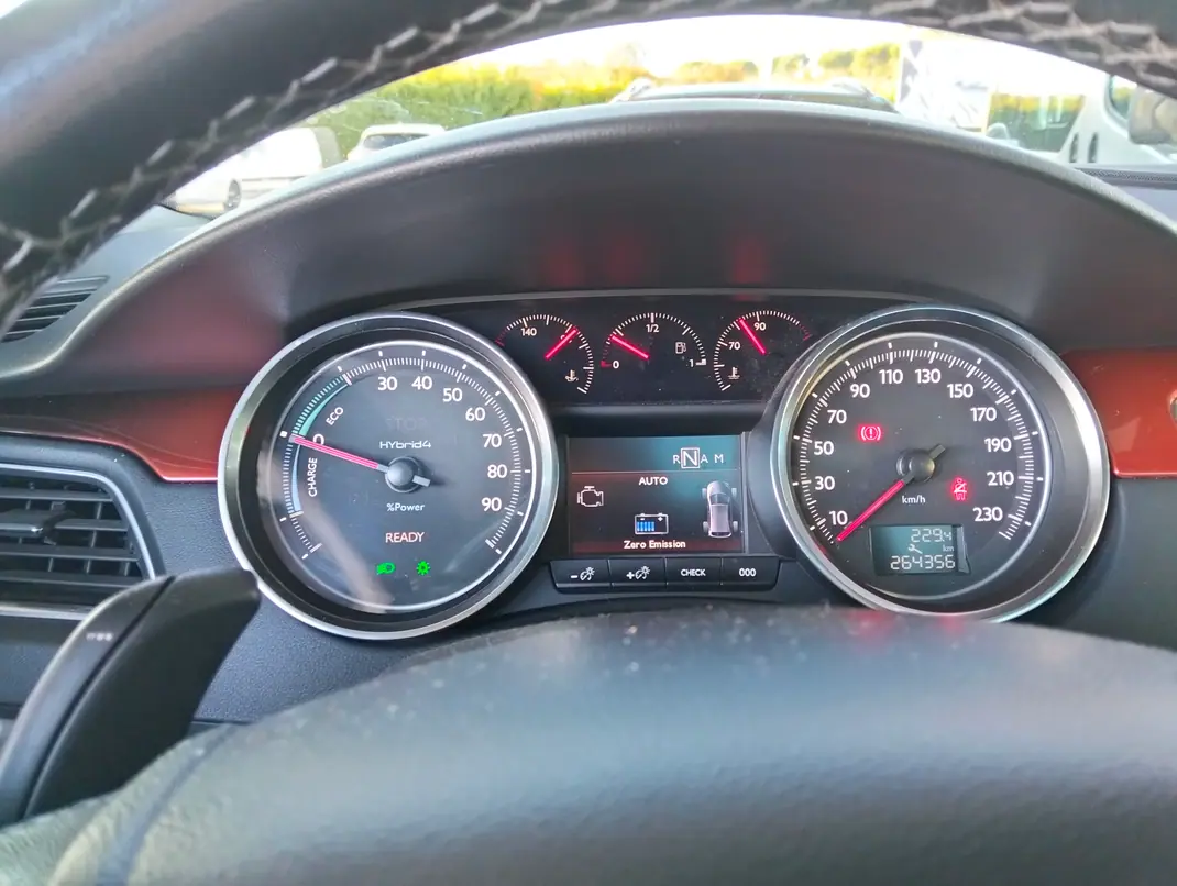 Peugeot 508 RXH 2012 - 7250 EUR, 267000 km - AUTO.MOTO.pt - 267000km - foto 6 de 23