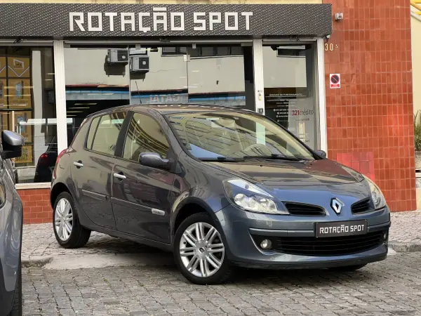 Renault Clio 2008 - 4990 EUR, 255000 km - AUTO.MOTO.pt - 255000km - foto 30 de 31