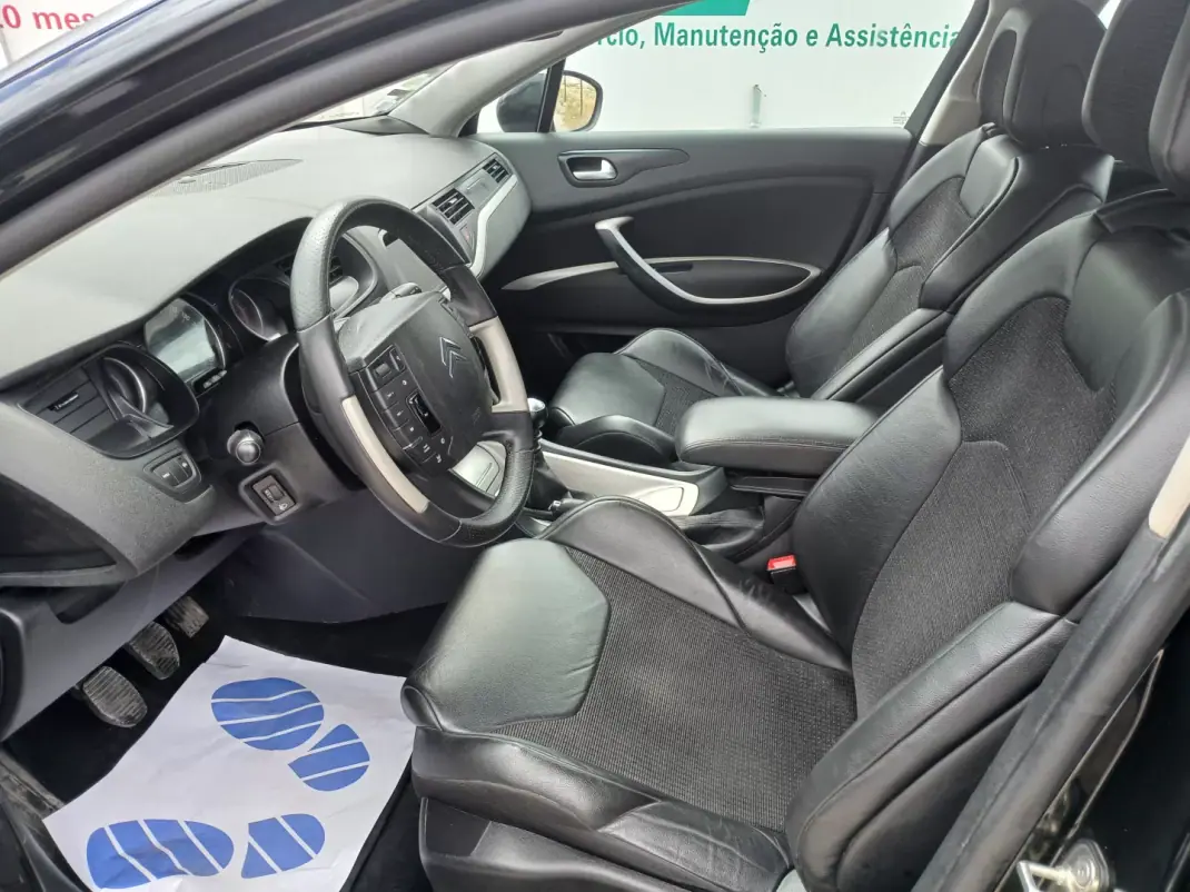 Citroën C5 2011 - 8750 EUR, 138522 km - AUTO.MOTO.pt - 138522km - foto 14 de 27