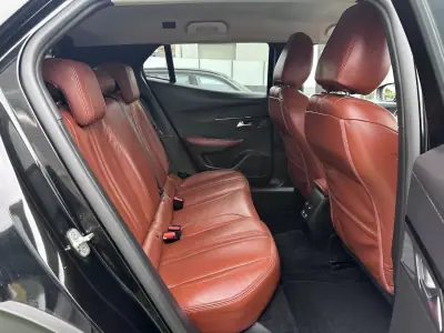 Peugeot 2008 2021 - 16900 EUR, 130000 km - AUTO.MOTO.pt - 130000km - foto 49 de 61