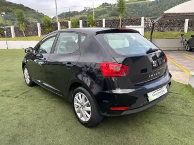 SEAT Ibiza 2016 - 10490 EUR, 93800 km - AUTO.MOTO.pt - 93800km - foto 7 de 11