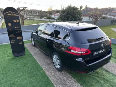 Peugeot 308 SW 2015 - 12900 EUR, 140000 km - AUTO.MOTO.pt - 140000km - foto 14 de 64