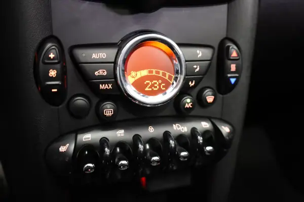 MINI John Cooper Works 2015 - 22950 EUR, 65169 km - AUTO.MOTO.pt - 65169km - foto 35 de 50