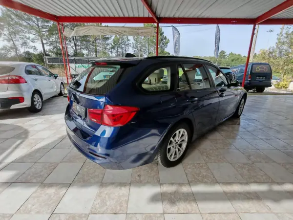 BMW 318 2019 - 22990 EUR, 82000 km - AUTO.MOTO.pt - 82000km - foto 5 de 11