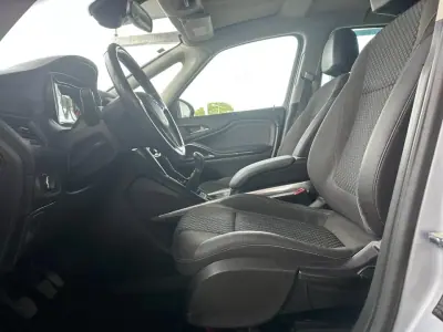 Opel Zafira 2018 - 13900 EUR, 128674 km - AUTO.MOTO.pt - 128674km - foto 20 de 36