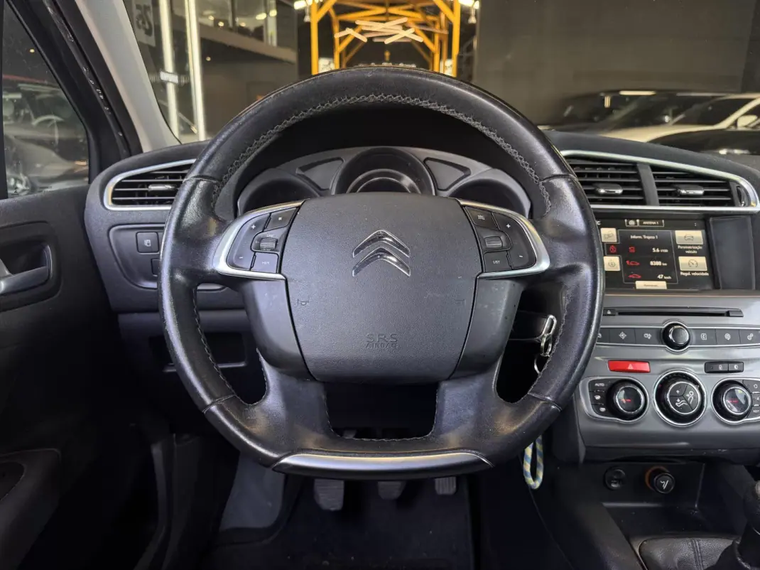 Citroën C4 2016 - 11990 EUR, 169400 km - AUTO.MOTO.pt - 169400km - foto 16 de 29