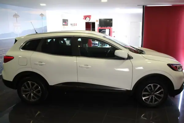 Renault Kadjar 2016 - 14500 EUR, 192000 km - AUTO.MOTO.pt - 192000km - foto 4 de 20