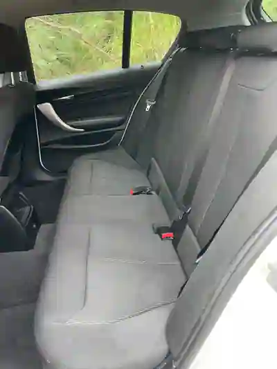 BMW 116 2018 - 16490 EUR, 81000 km - AUTO.MOTO.pt - 81000km - foto 6 de 8