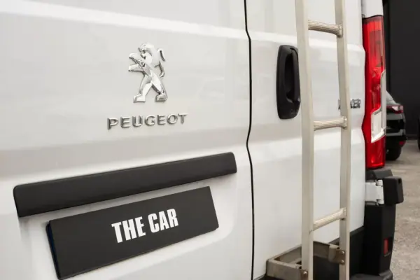 Peugeot Boxer 2021 - 17600 EUR, 158973 km - AUTO.MOTO.pt - 158973km - foto 8 de 22