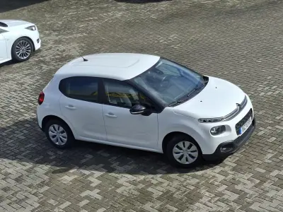 Citroën C3 2019 - 12000 EUR, 121500 km - AUTO.MOTO.pt - 121500km - foto 13 de 31
