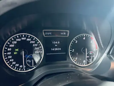 Mercedes-Benz A 160 2014 - 12990 EUR, 163824 km - AUTO.MOTO.pt - 163824km - foto 26 de 34