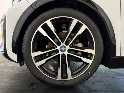 BMW i3 2020 - 20500 EUR, 45000 km - AUTO.MOTO.pt - 45000km - foto 8 de 24