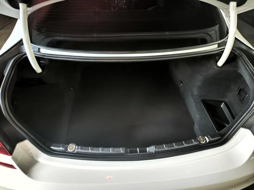 BMW 640 Gran Coupé 2015 - 24950 EUR, 232000 km - 232000km - foto 46 de 47