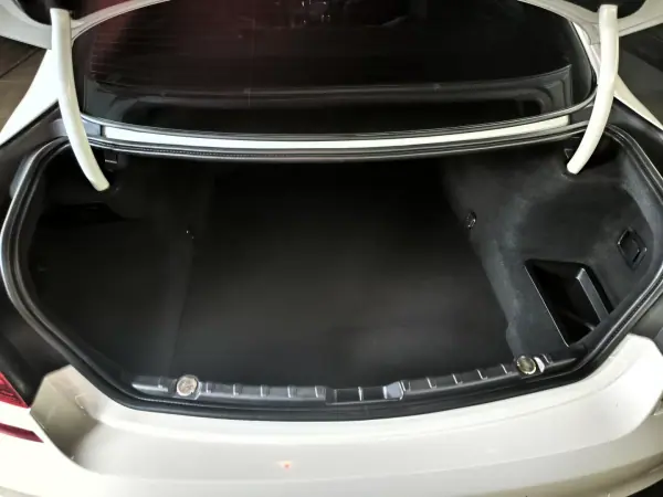 BMW 640 Gran Coupé 2015 - 26950 EUR, 232000 km - AUTO.MOTO.pt - 232000km - foto 46 de 47