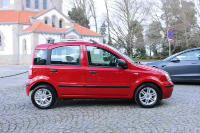 Fiat Panda 2010 - 4500 EUR, 114357 km - AUTO.MOTO.pt - 114357km - foto 4 de 23