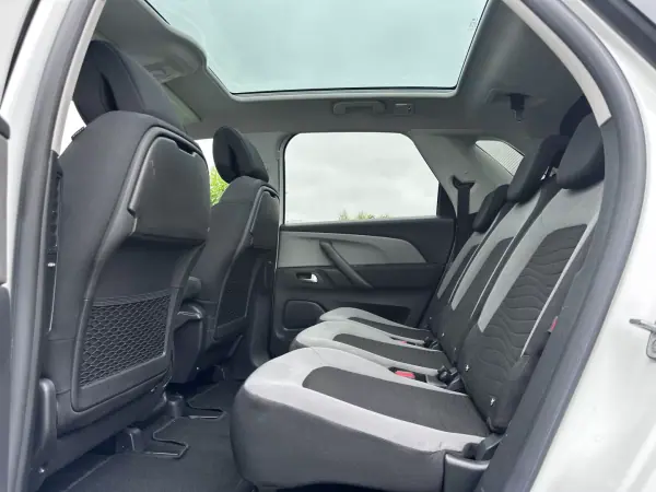 Citroën C4 Picasso 2015 - 9250 EUR, 160000 km - AUTO.MOTO.pt - 160000km - foto 29 de 68
