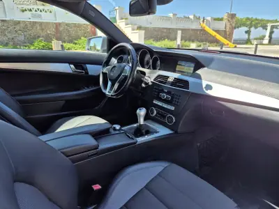 Mercedes-Benz C 220 2012 - 14900 EUR, 290081 km - AUTO.MOTO.pt - 290081km - foto 30 de 36